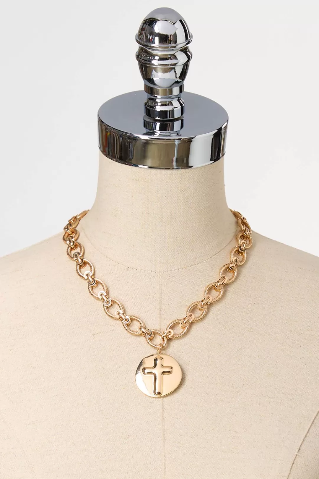 Cato Inspirational | Necklaces | Cross Disc Short Chain Necklace