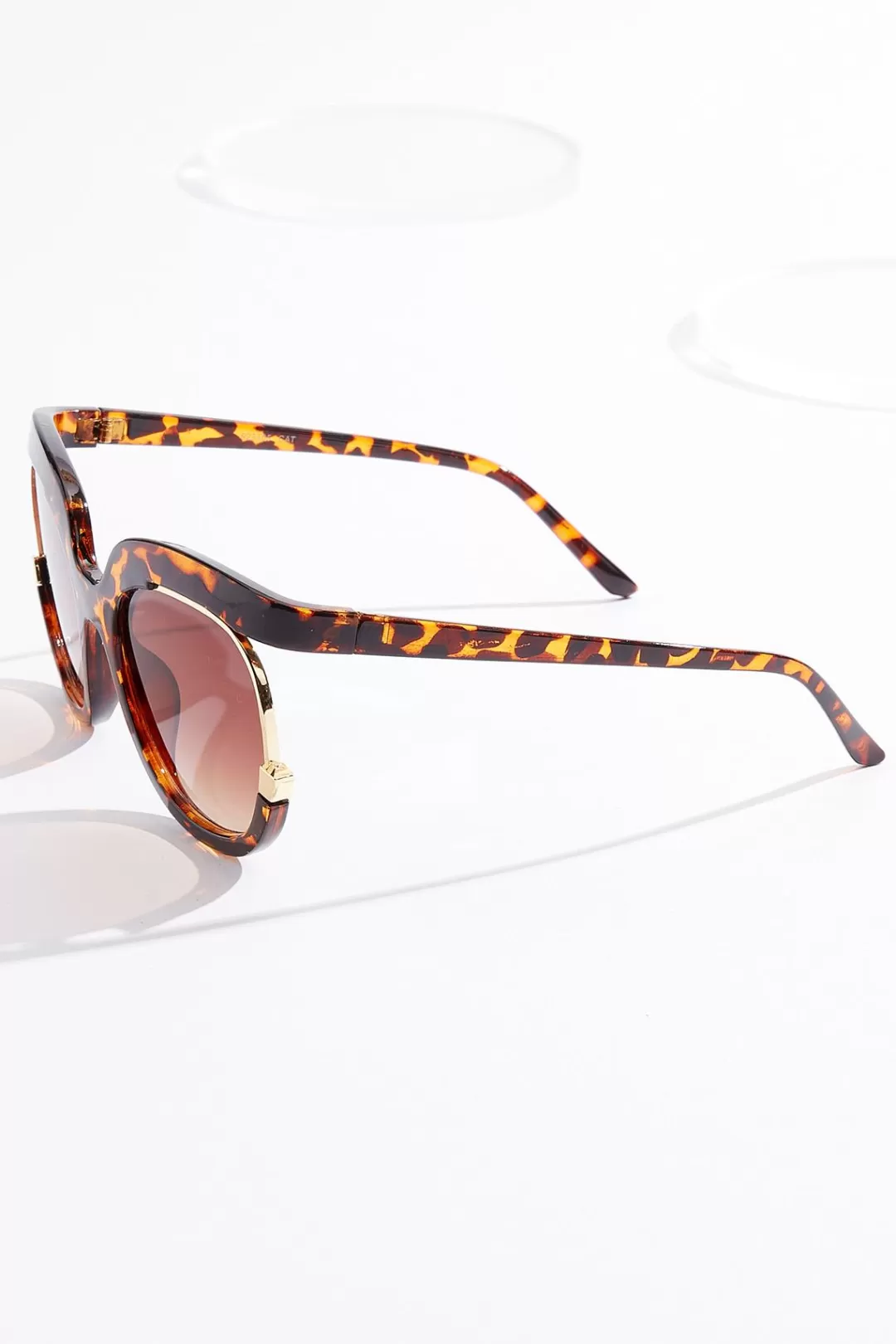 Cato Sunglasses | Cutout Side Tortoise Sunglasses