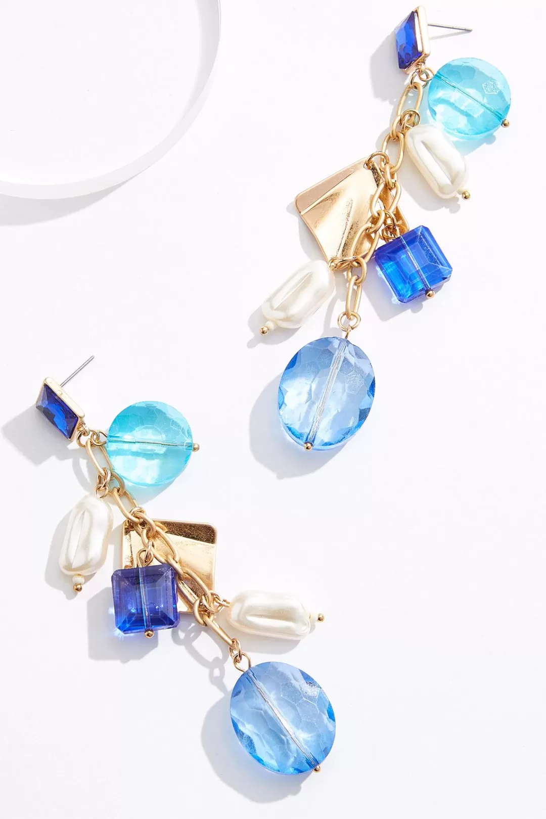 Cato Earrings | Linear Shaky Charm Earrings