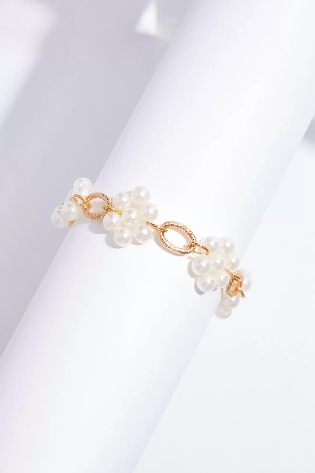 Cato Bracelets | Pearl Flower Toggle Bracelet