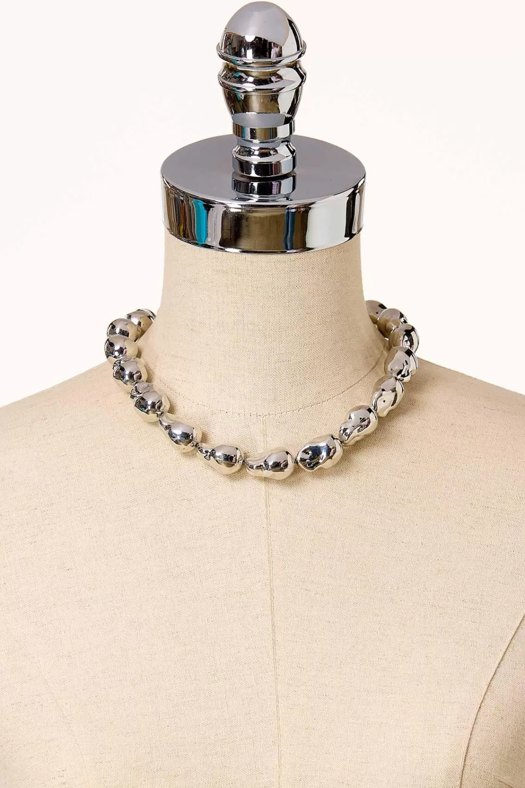 Cato Necklaces | Puffy Metal Short Necklace