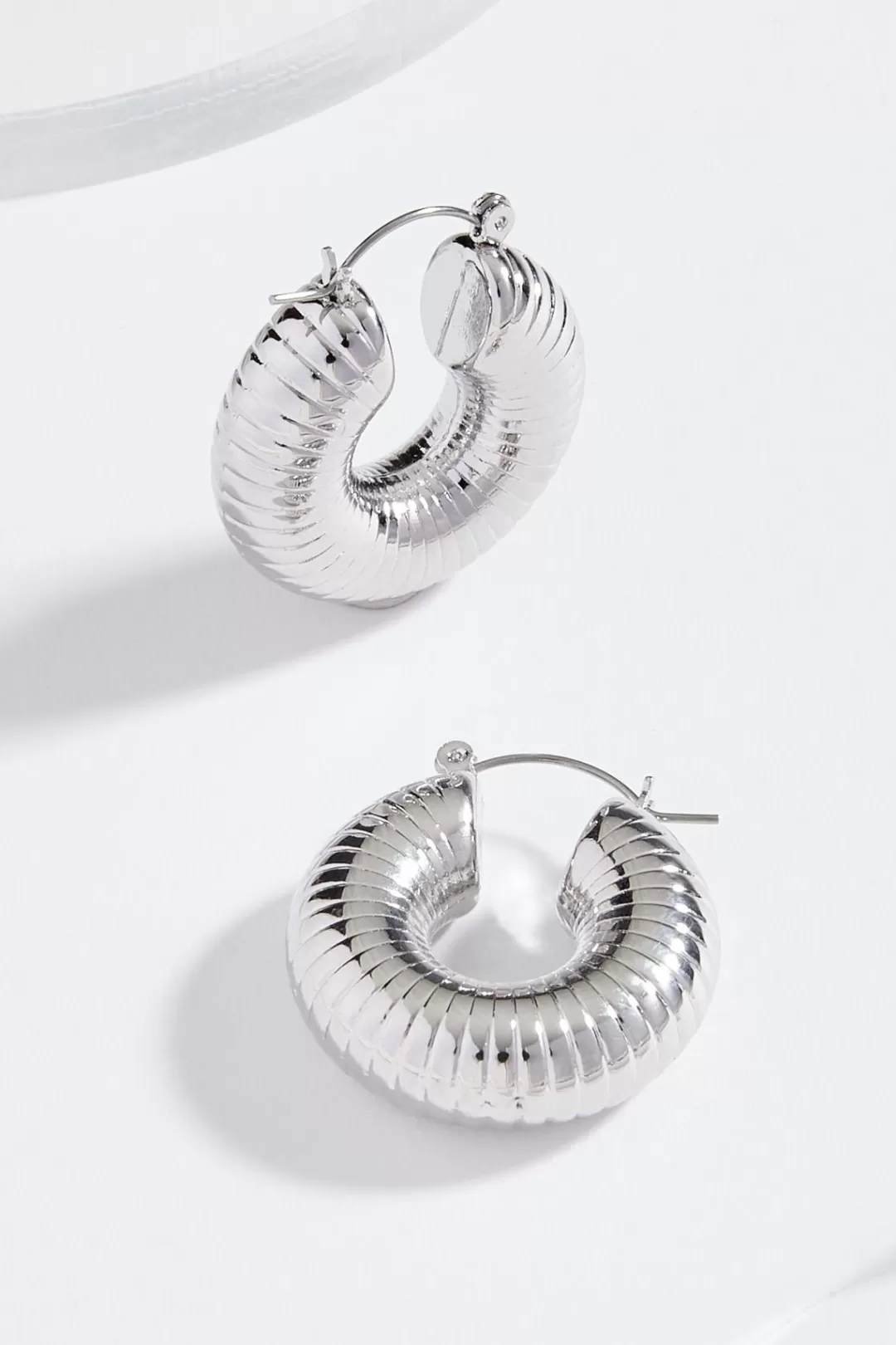 Cato Earrings | Ribbed Hoop Earrings