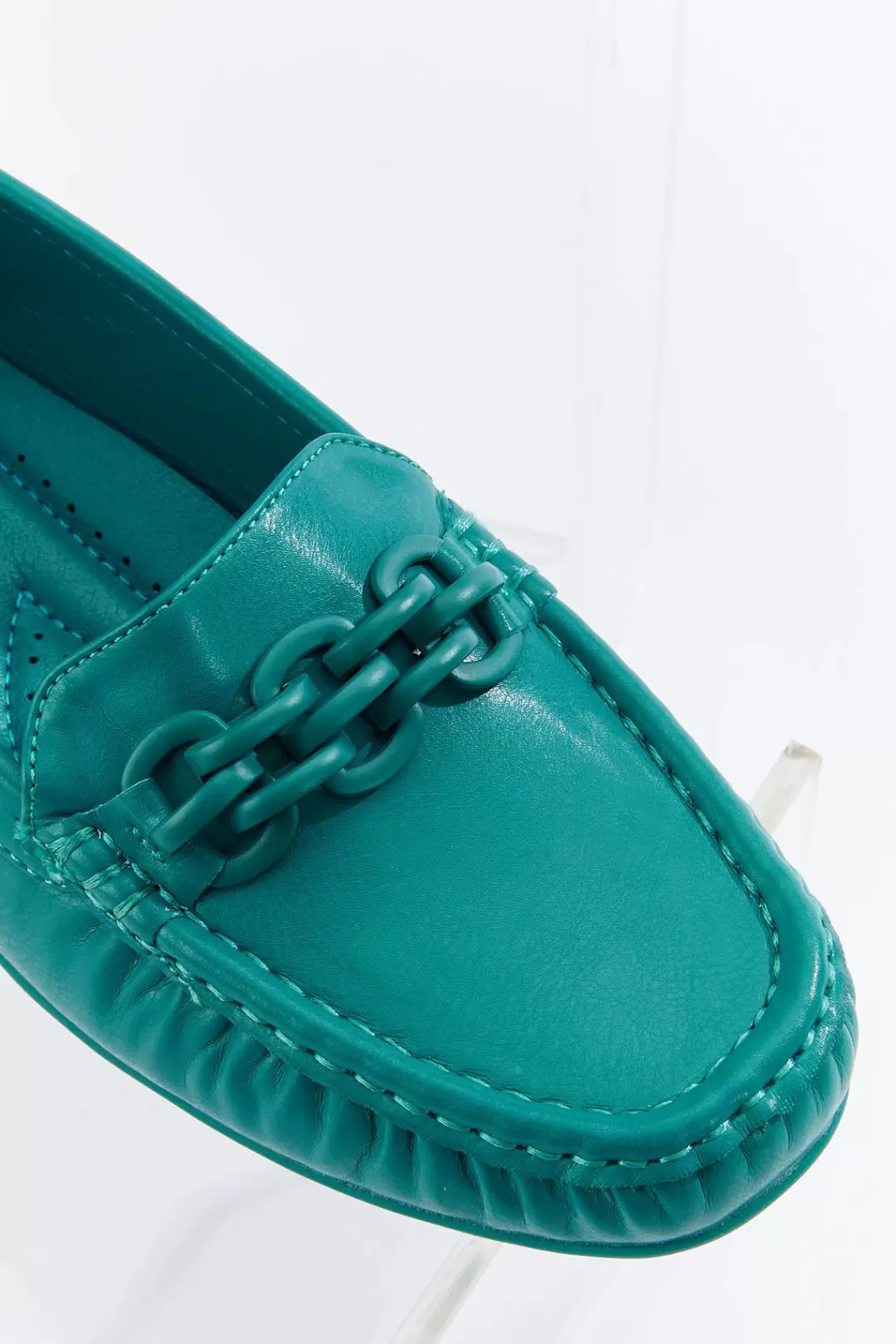 Cato Wide Width | Wide Width Chain Detail Moc Flats