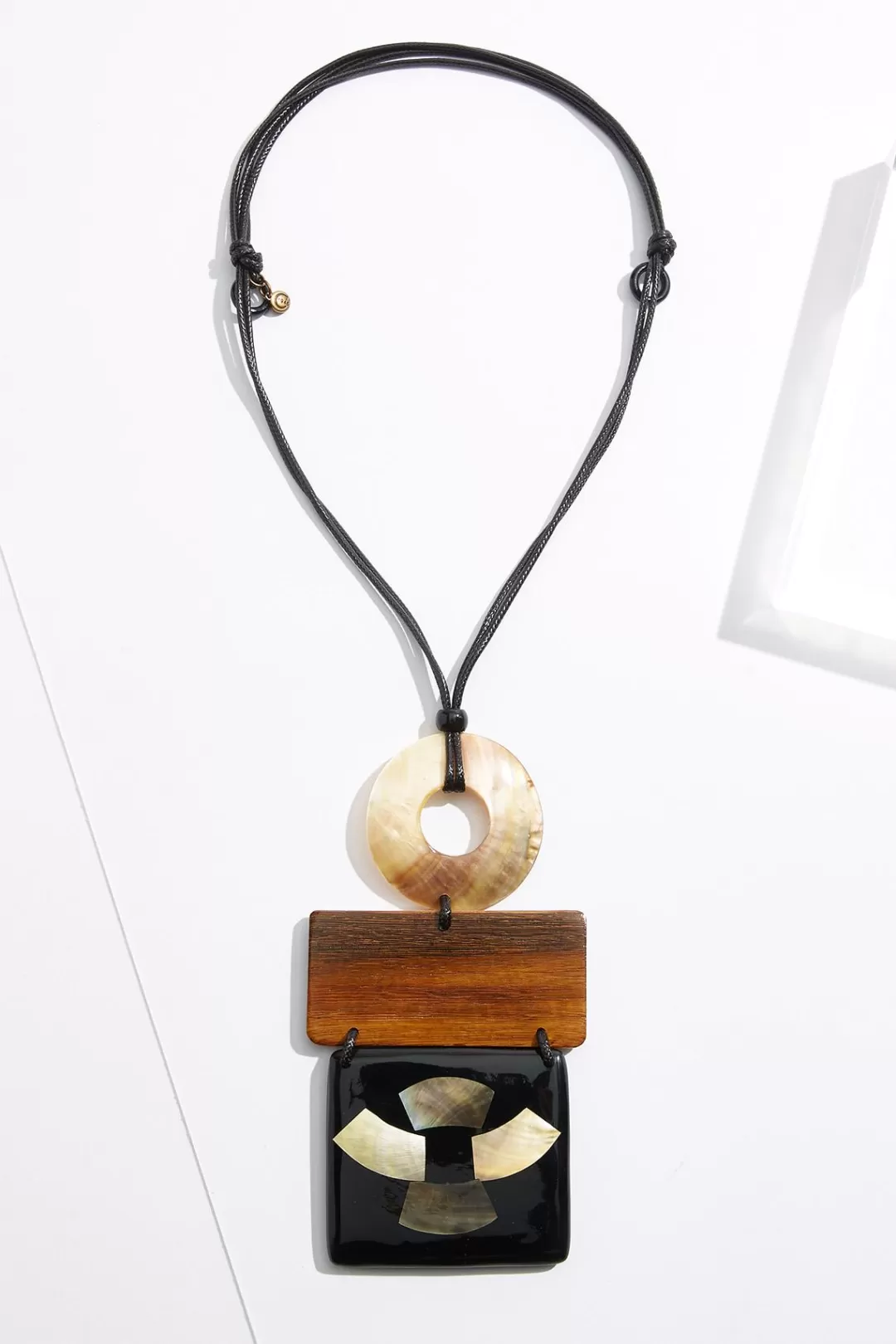 Cato Necklaces | Wood Geo Shell Pendant Necklace